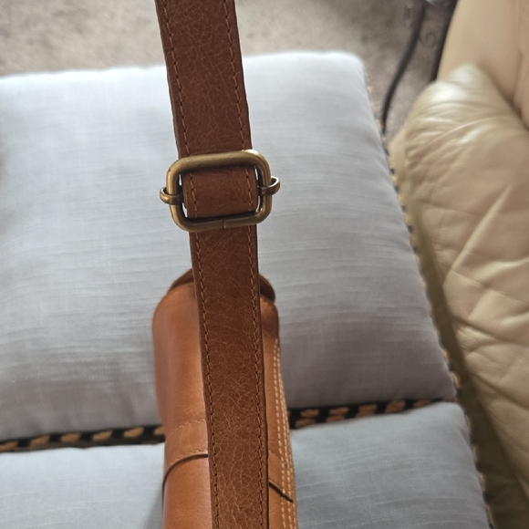 Chic Brown Leather Shoulder Bag⭐️✨️🤎 PRE LOVED  ⭐️✨️ - Picture 13 of 15